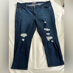 Womens Levis Distressed Boyfriend Jeans